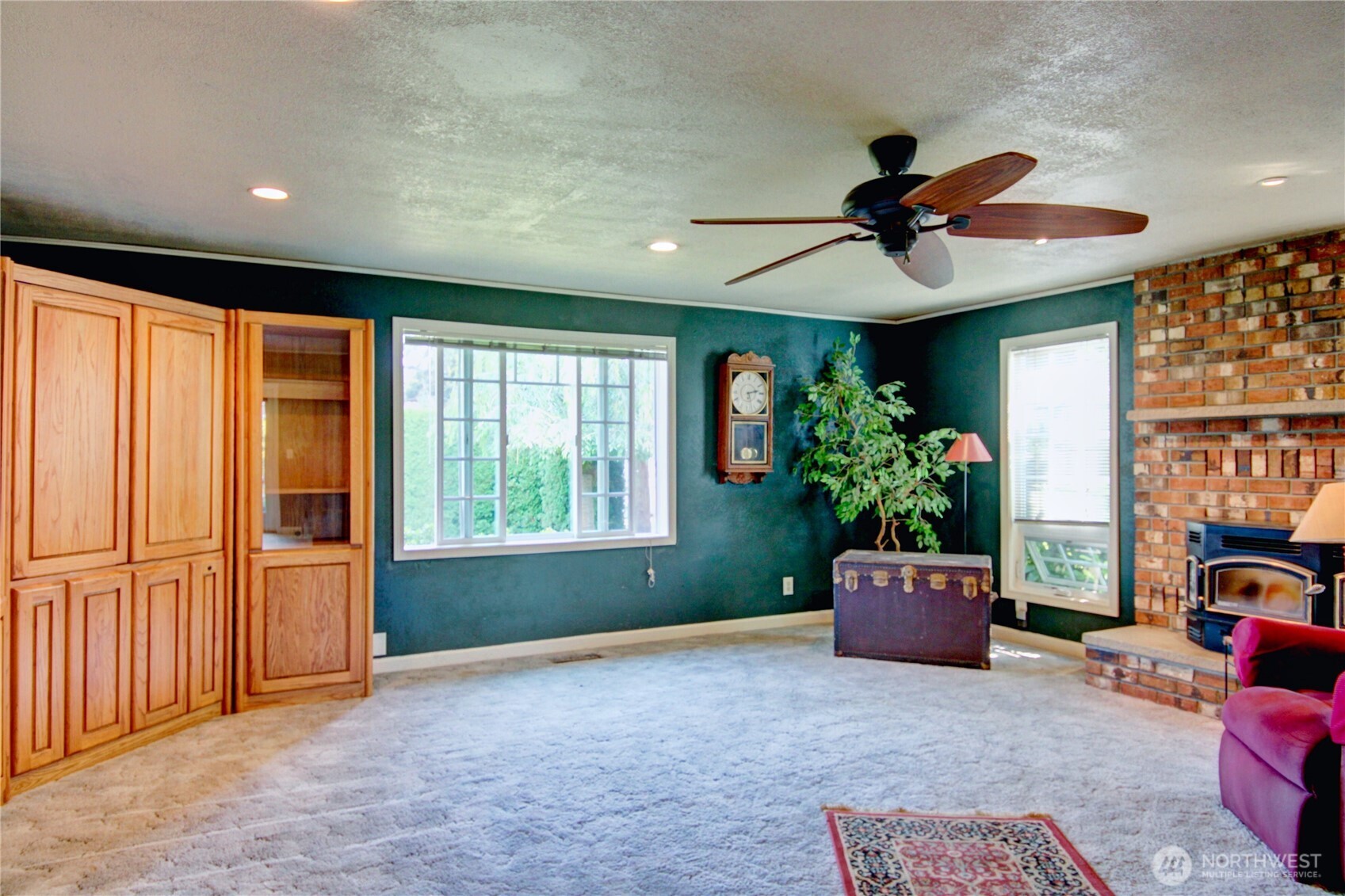 21213 Plaza Drive Property Photo 19