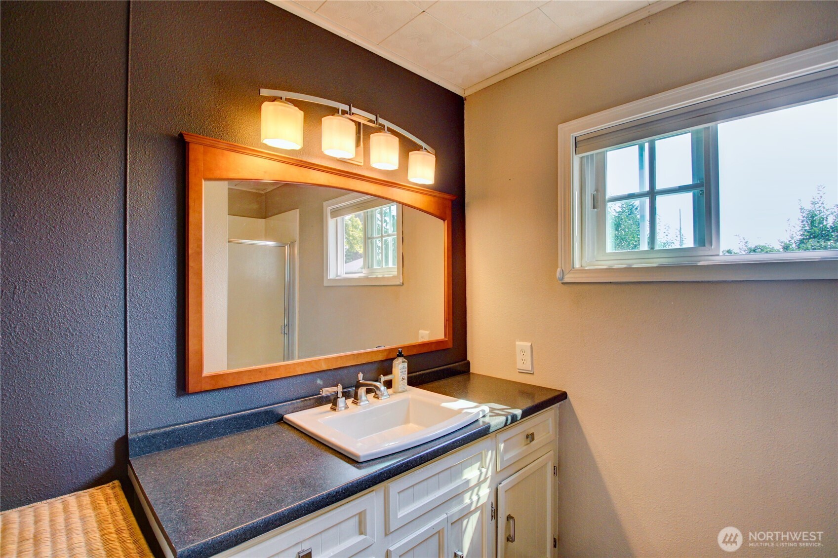 21213 Plaza Drive Property Photo 23