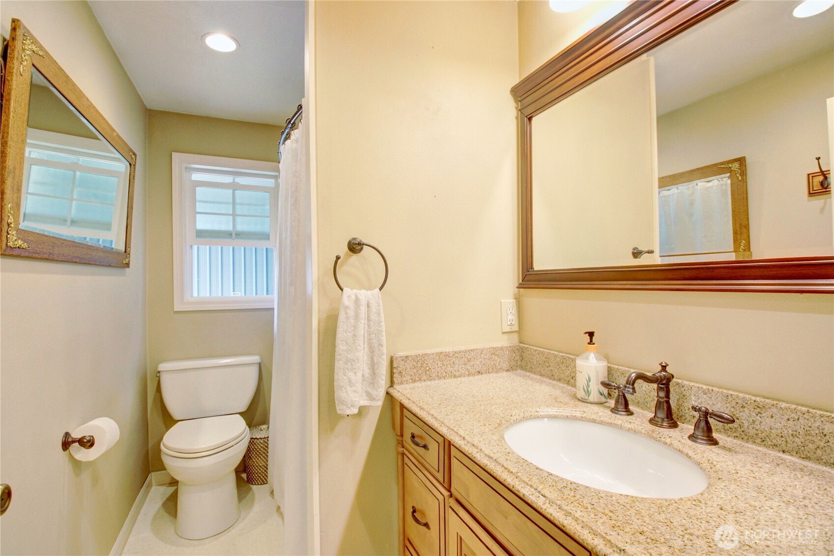 21213 Plaza Drive Property Photo 27