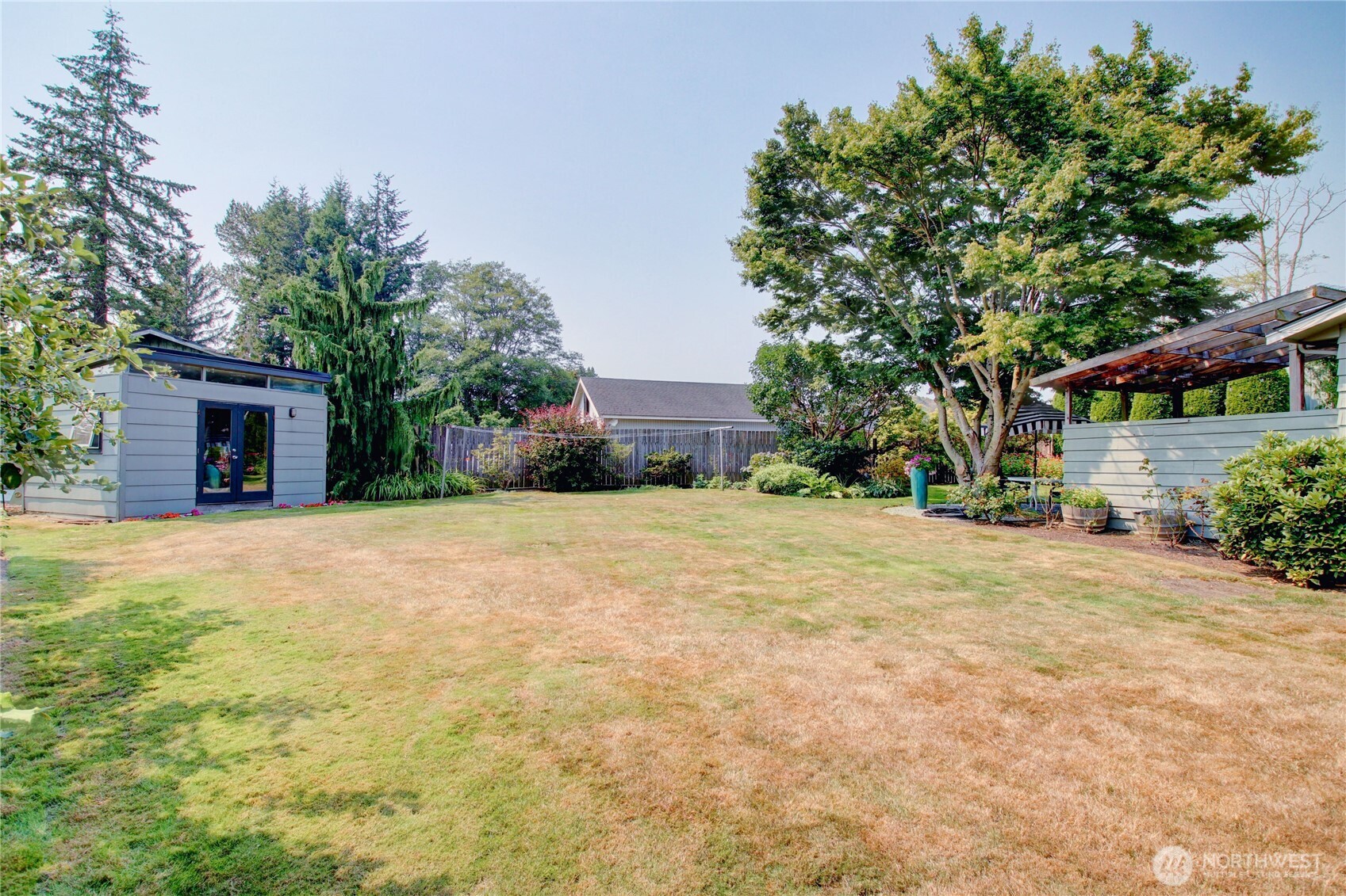 21213 Plaza Drive Property Photo 37