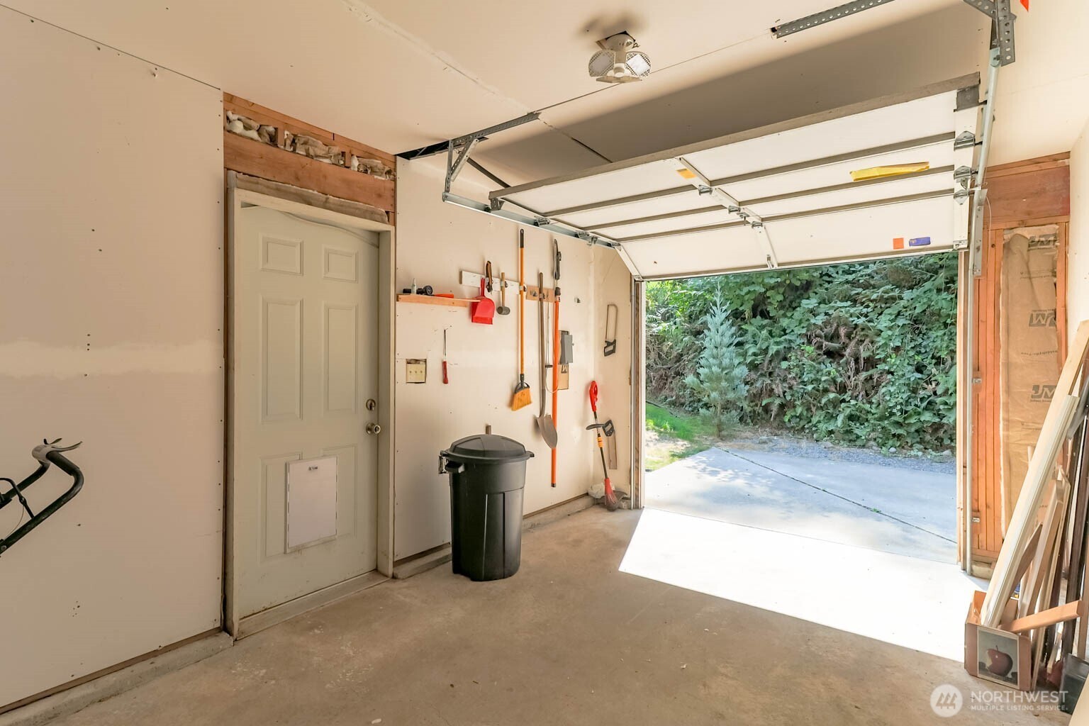15918 41st Street Property Photo 33