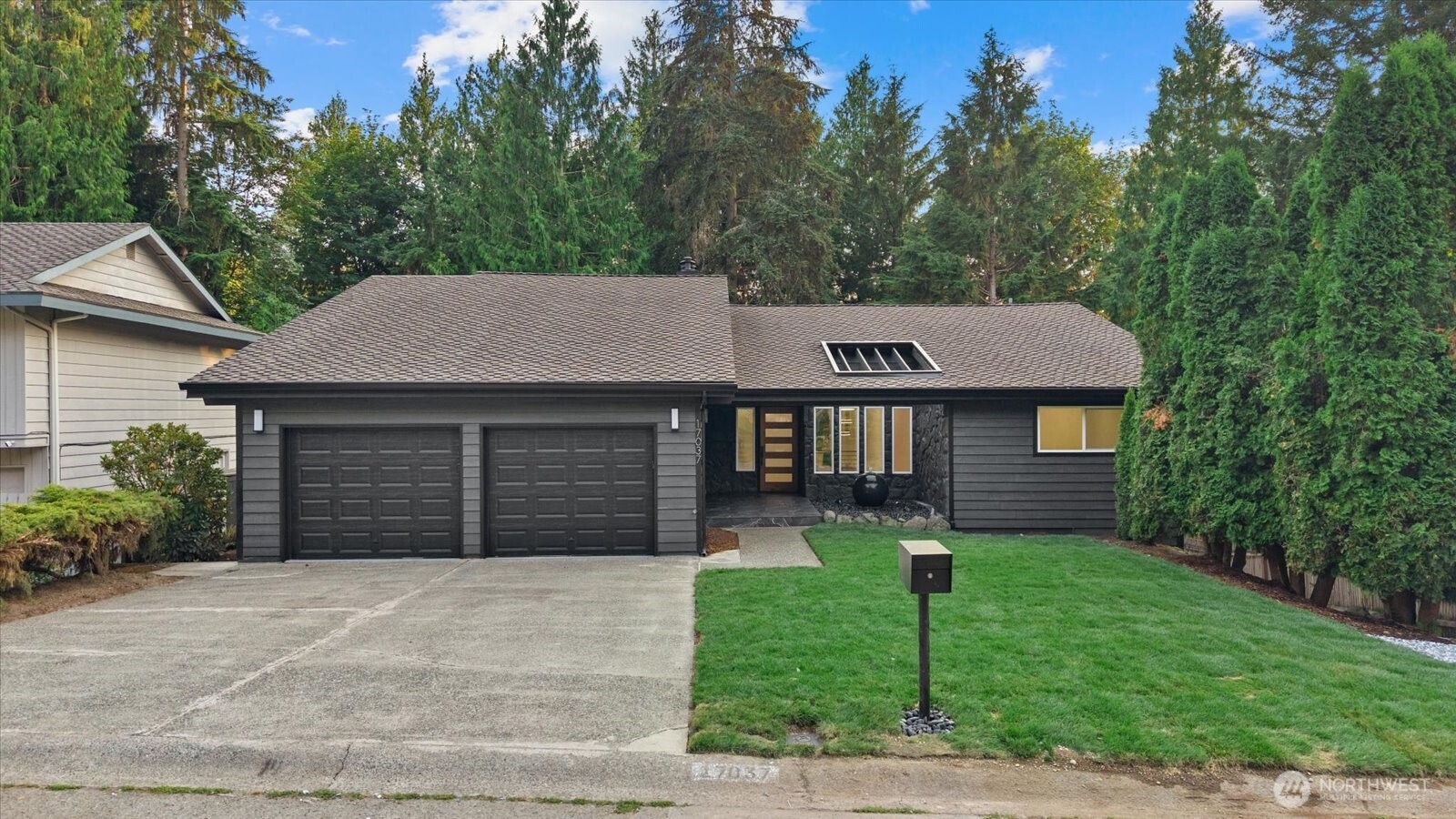 17037 154th Place Property Photo 1