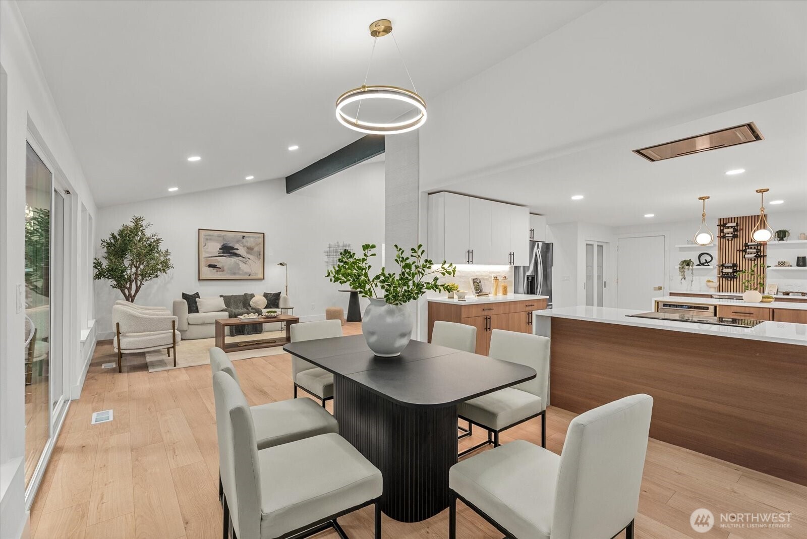17037 154th Place Property Photo 10
