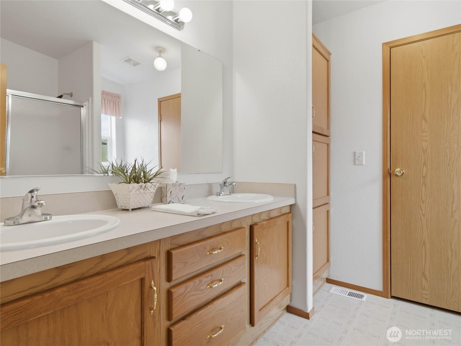 1918 Harrison Avenue 25 Property Photo 13