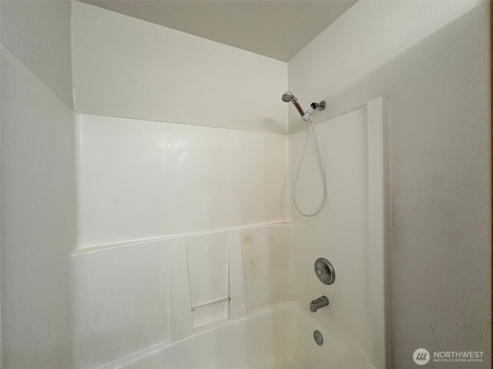 2111 Laurel St Property Photo 10