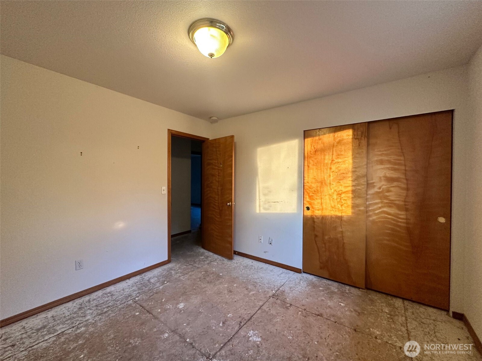 2111 Laurel St Property Photo 11
