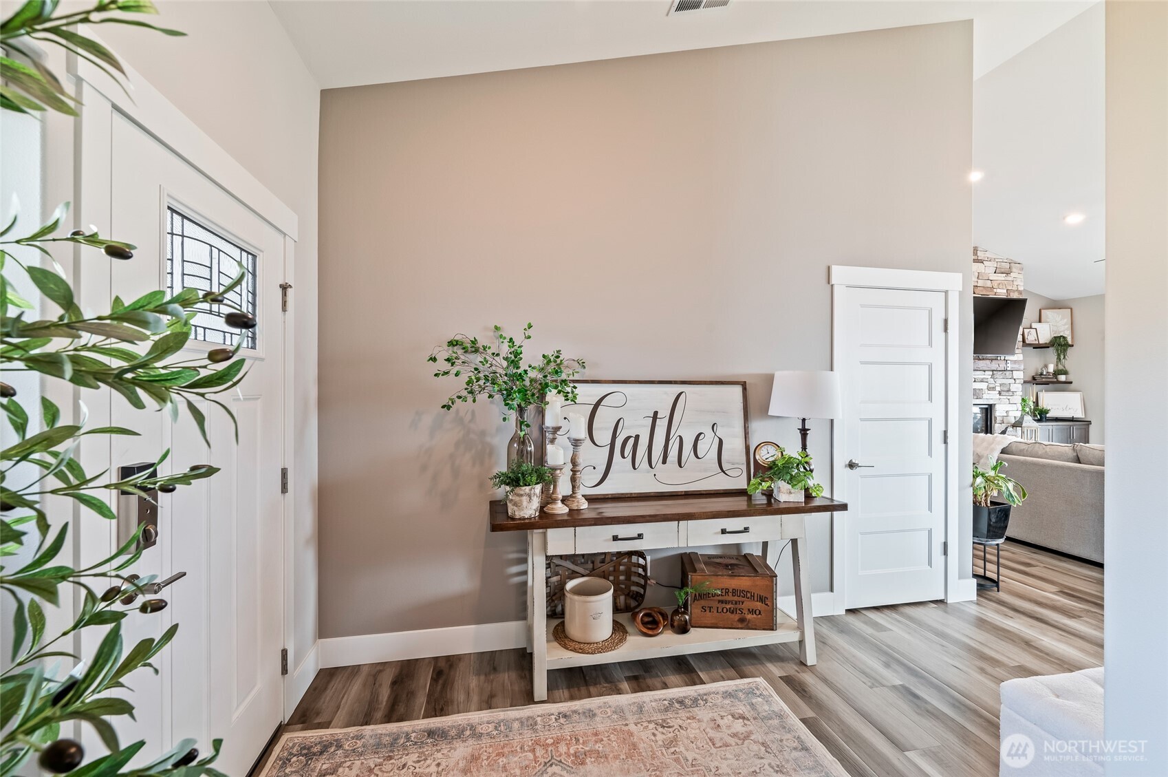 28 13th Street Property Photo 10