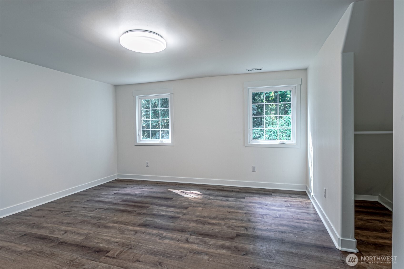 9424 E E Street Property Photo 22