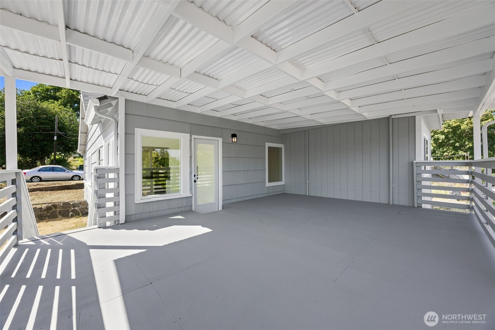 1116 N Lafayette Street Property Photo 8