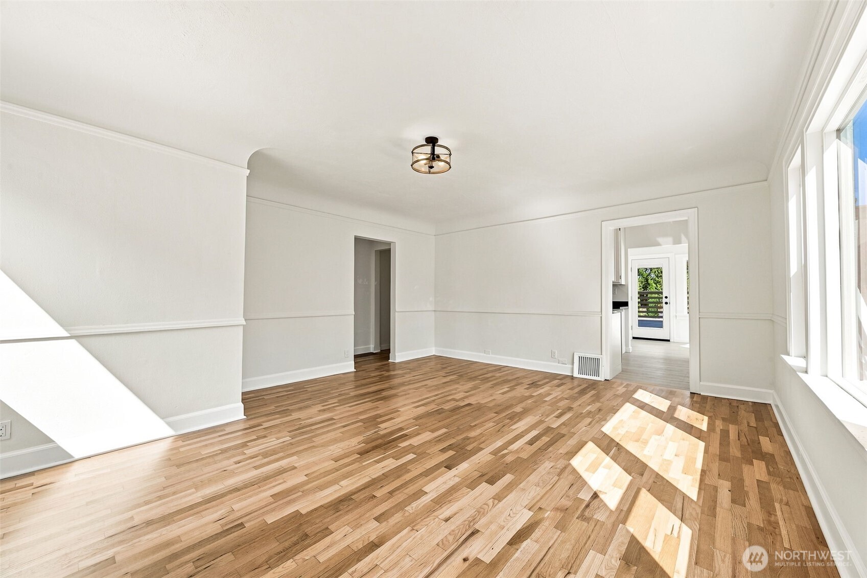 1116 N Lafayette Street Property Photo 10