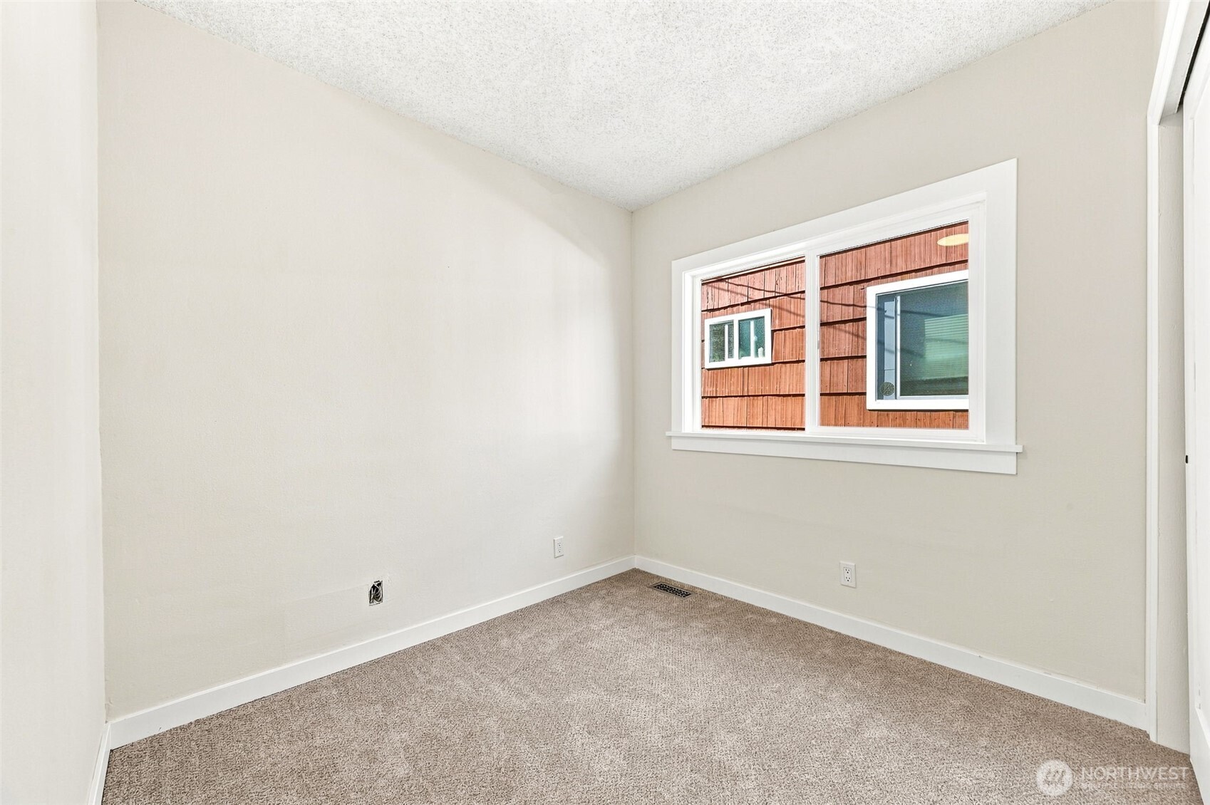 1116 N Lafayette Street Property Photo 23
