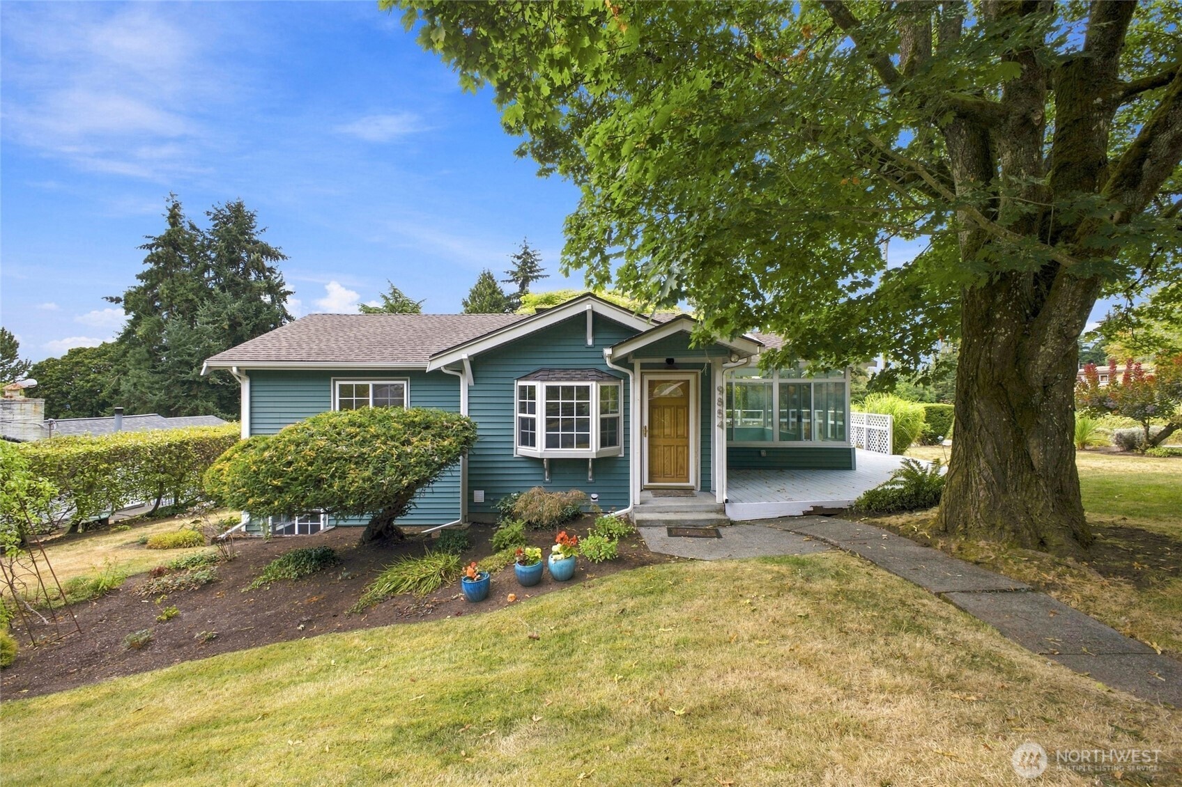 9854 Occidental Avenue Property Photo 1
