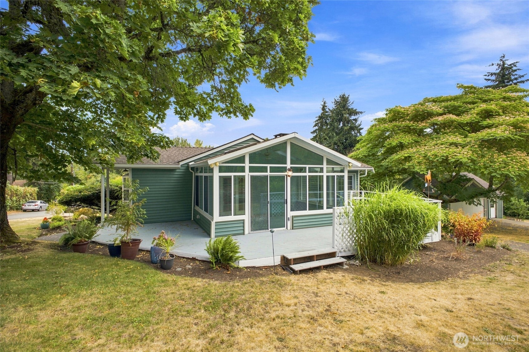 9854 Occidental Avenue Property Photo 4
