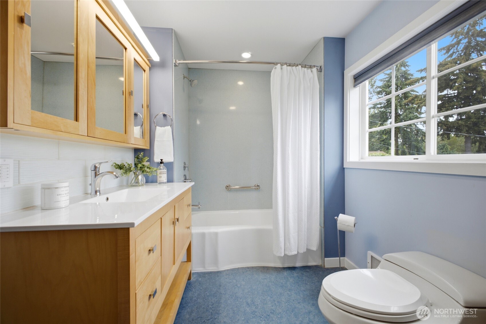 9854 Occidental Avenue Property Photo 18