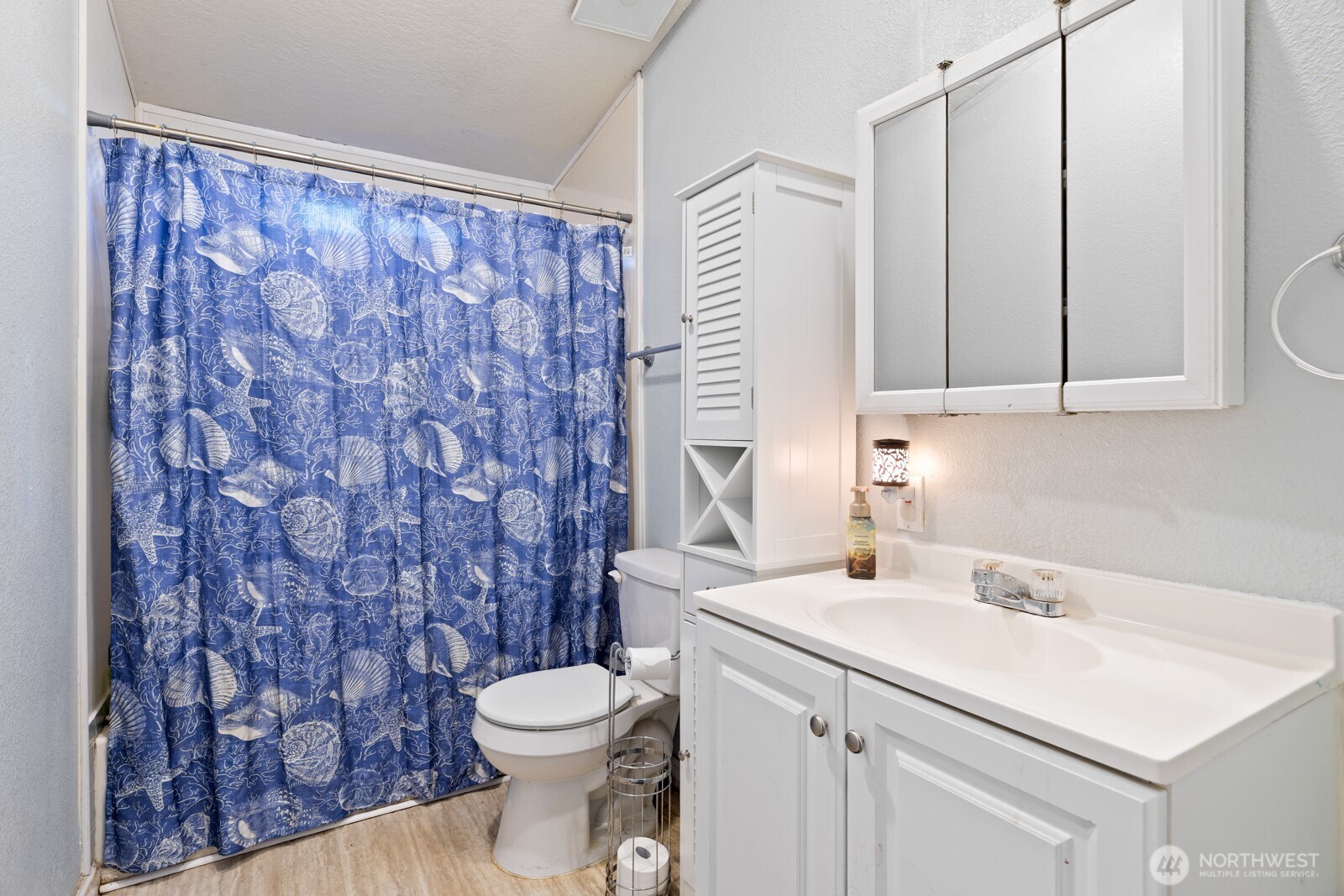 41971 Cedar Street Property Photo 23