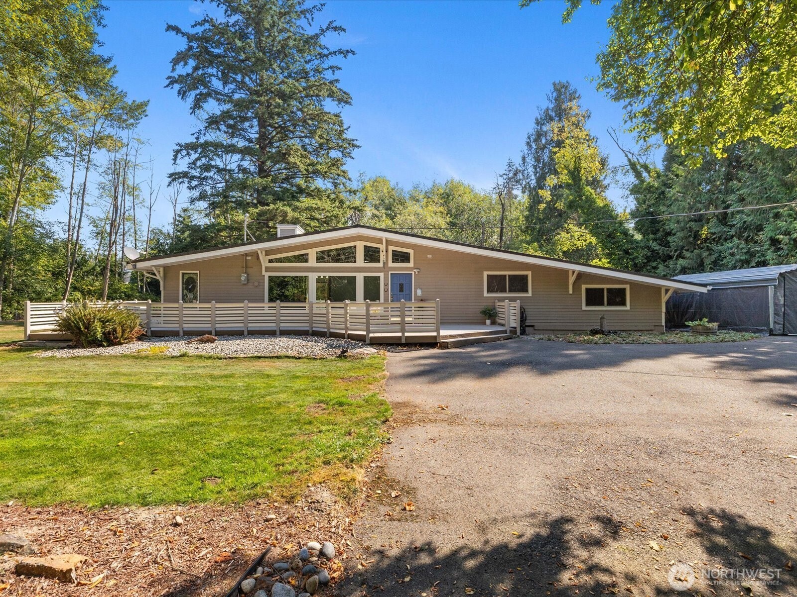 15216 23rd Place Property Photo 8