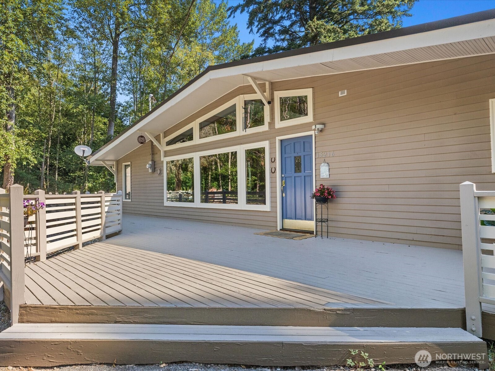 15216 23rd Place Property Photo 10