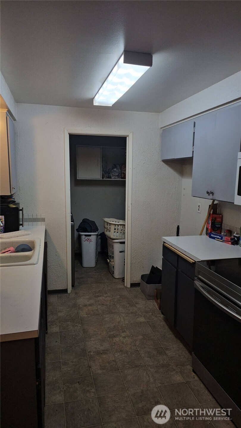 270 Kinne Lane Property Photo 4