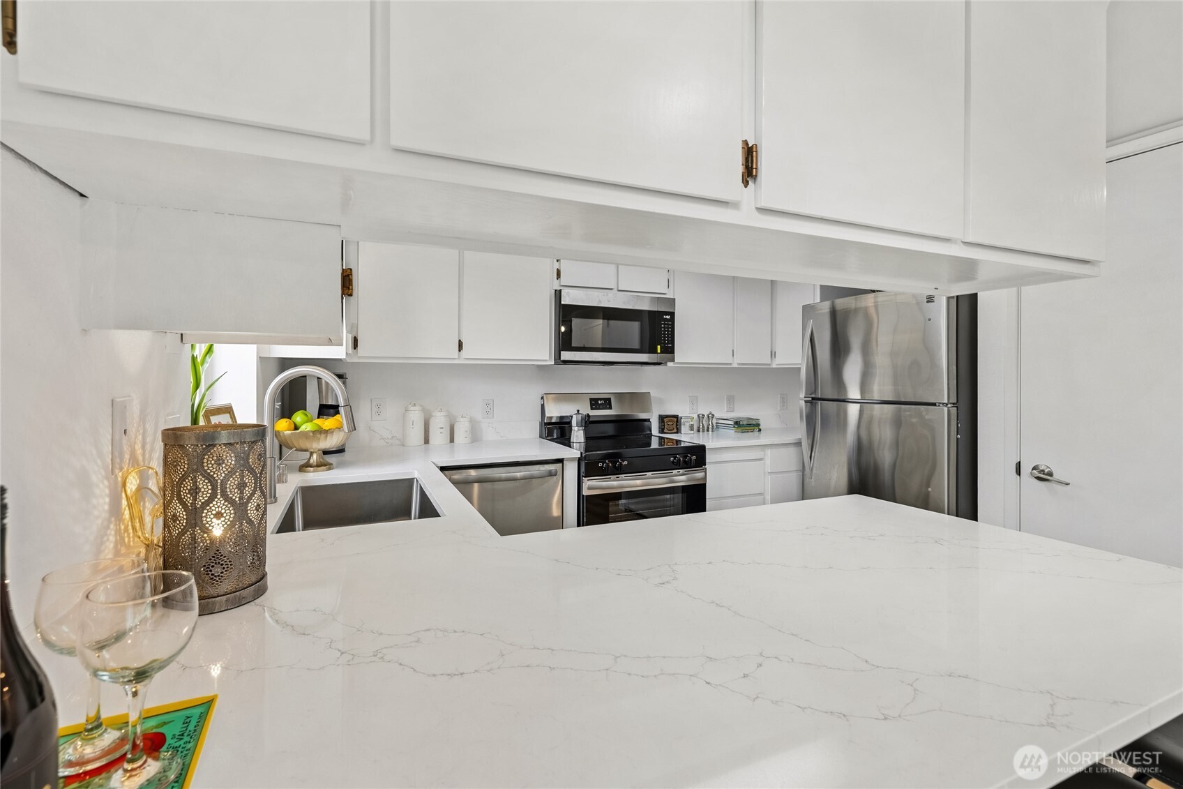 9122 11th Place Property Photo 10