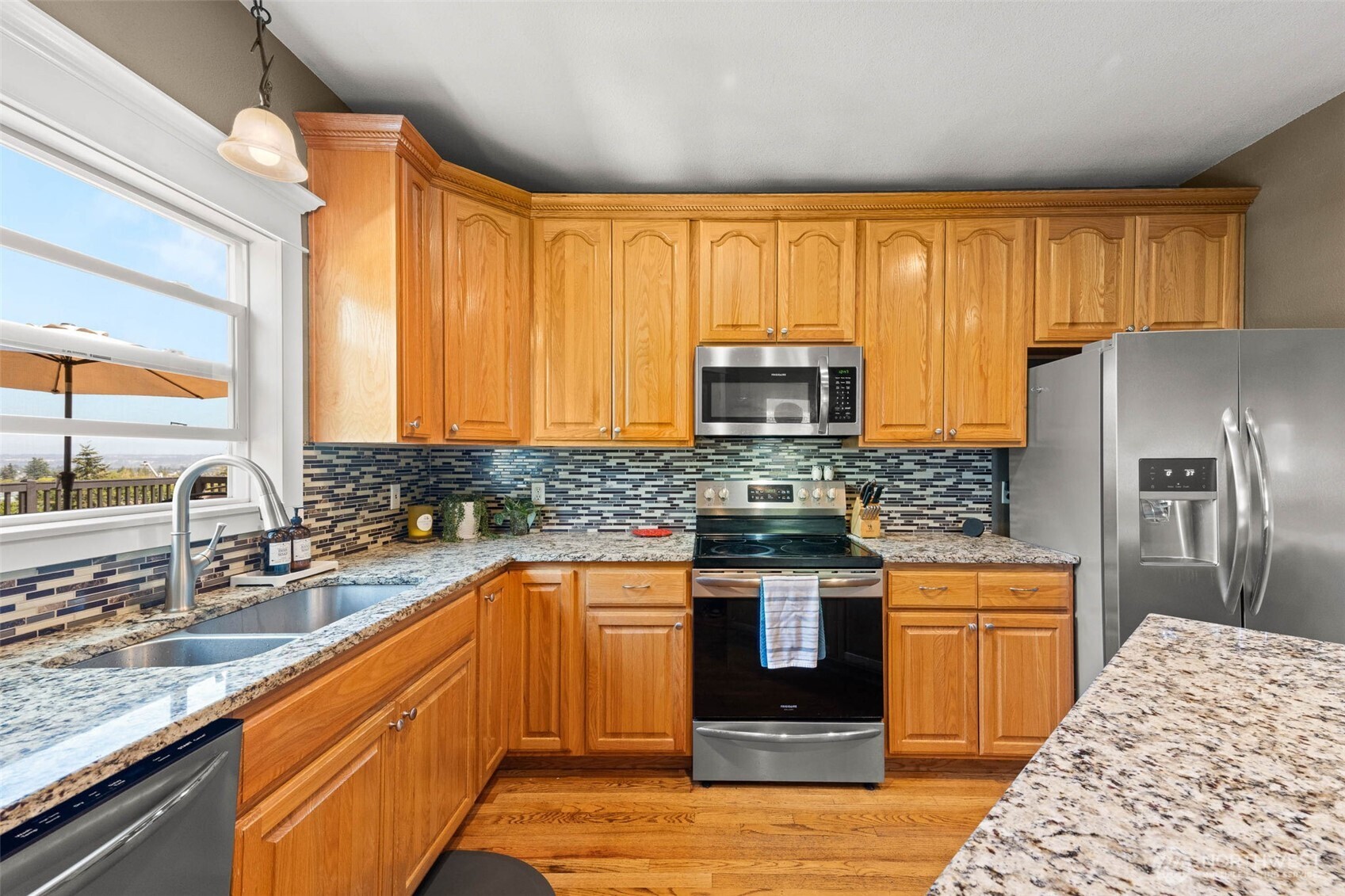 1106 Sumner Lane Property Photo 7