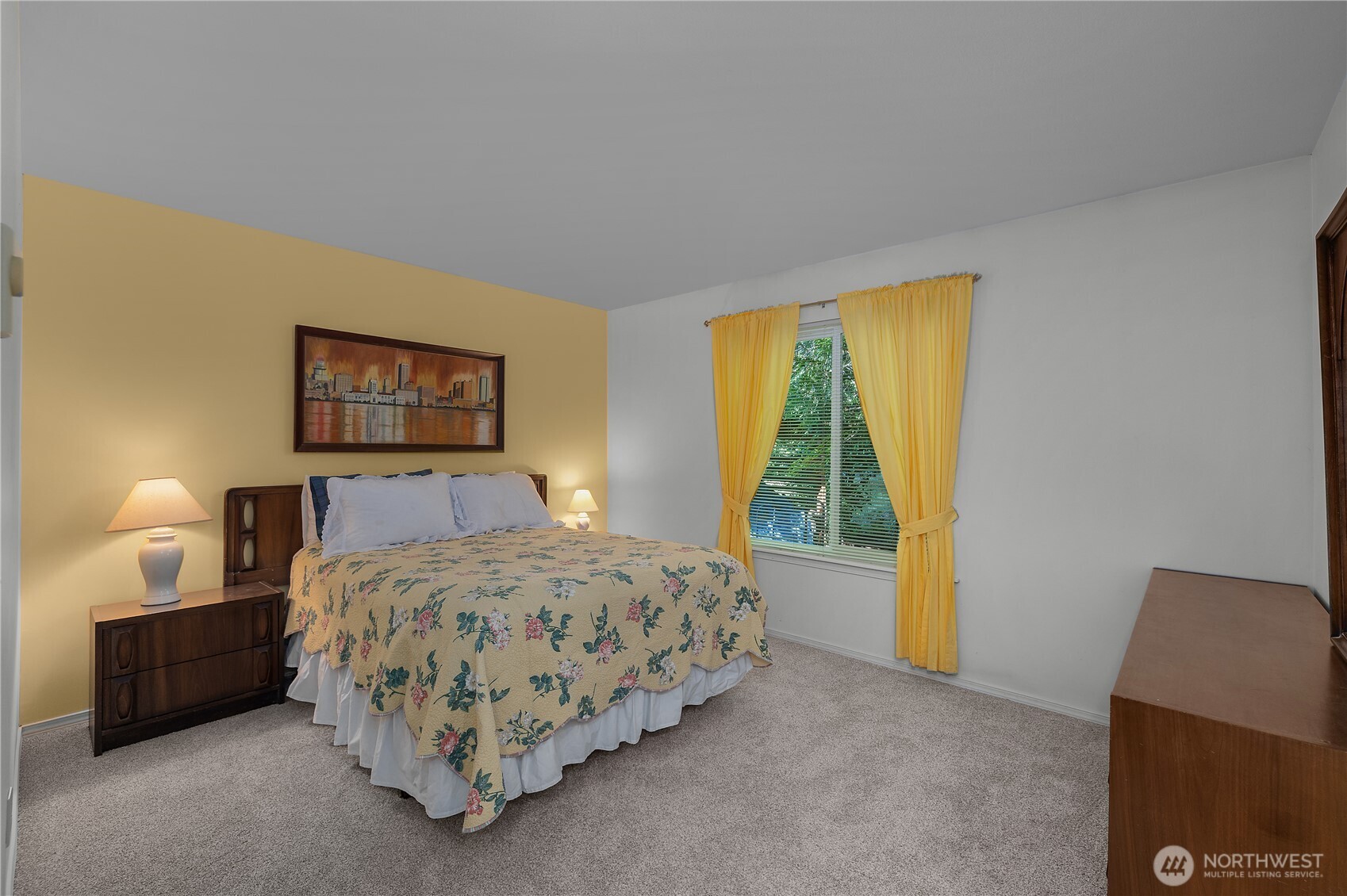 240 E Aycliffe Drive Property Photo 12