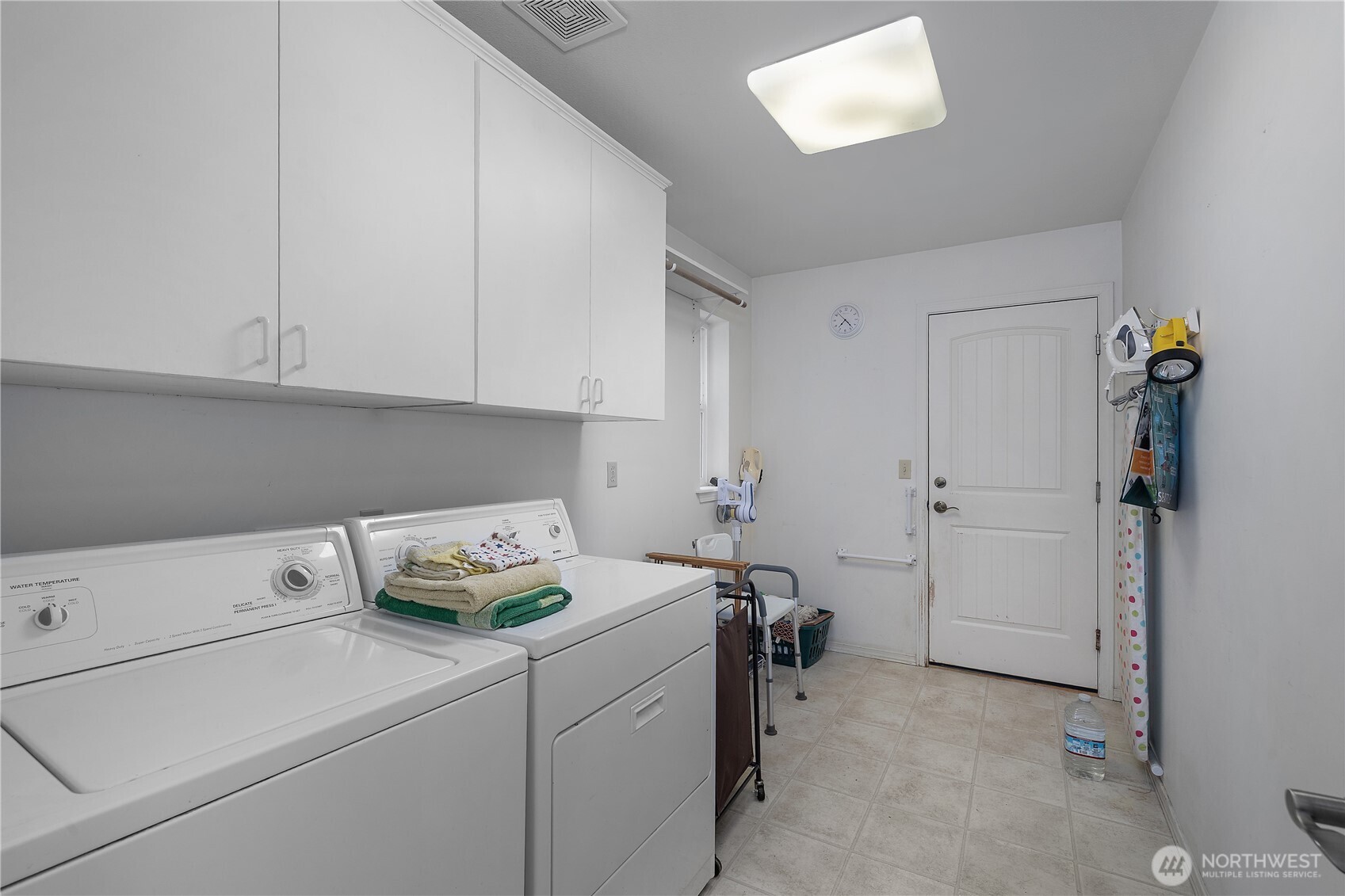 240 E Aycliffe Drive Property Photo 17