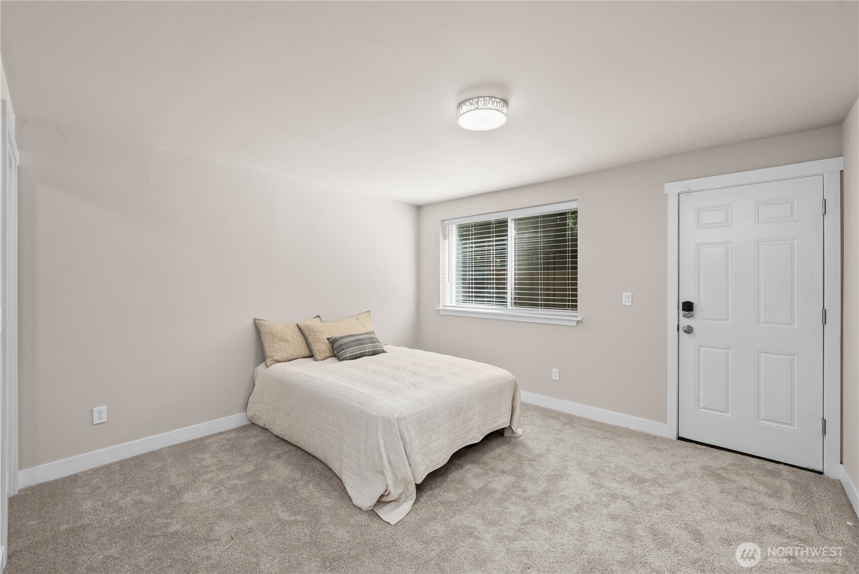14310 176th Avenue Property Photo 32