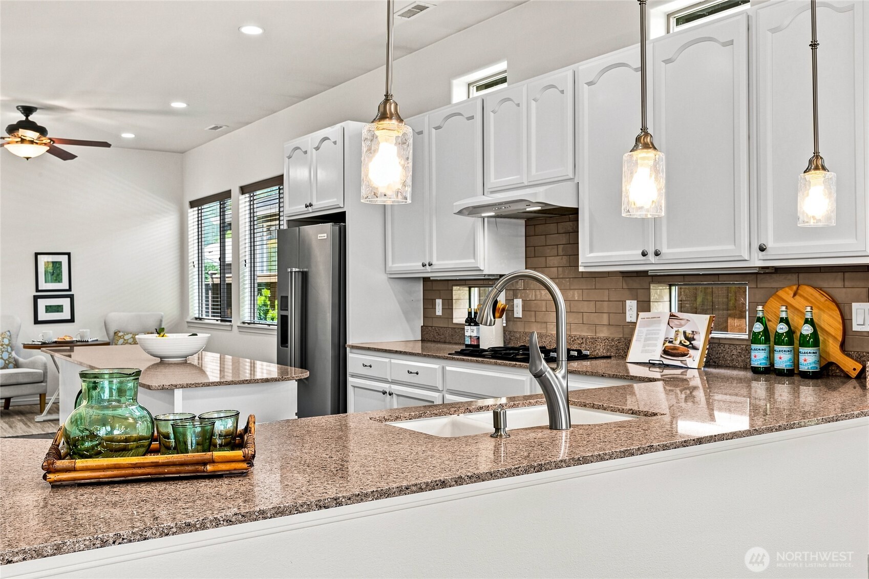 8633 Bainbridge Loop Property Photo 10