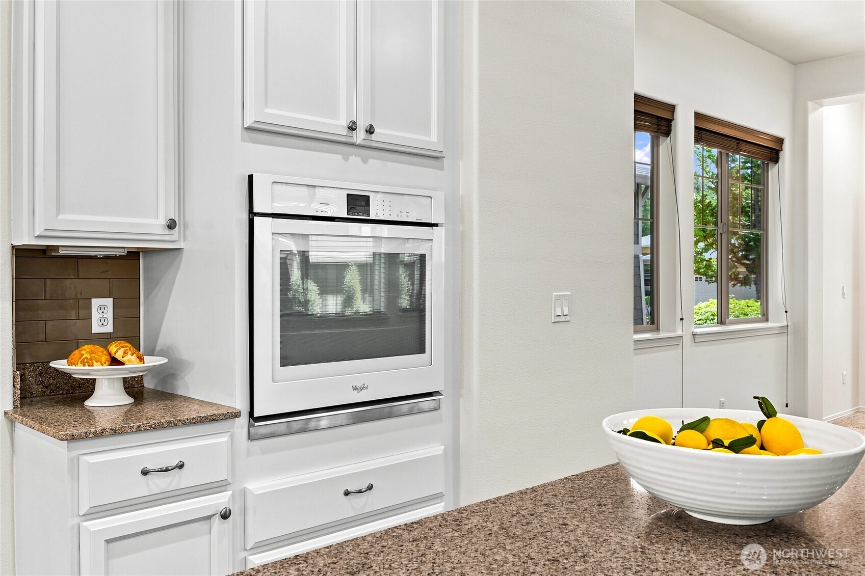 8633 Bainbridge Loop Property Photo 12
