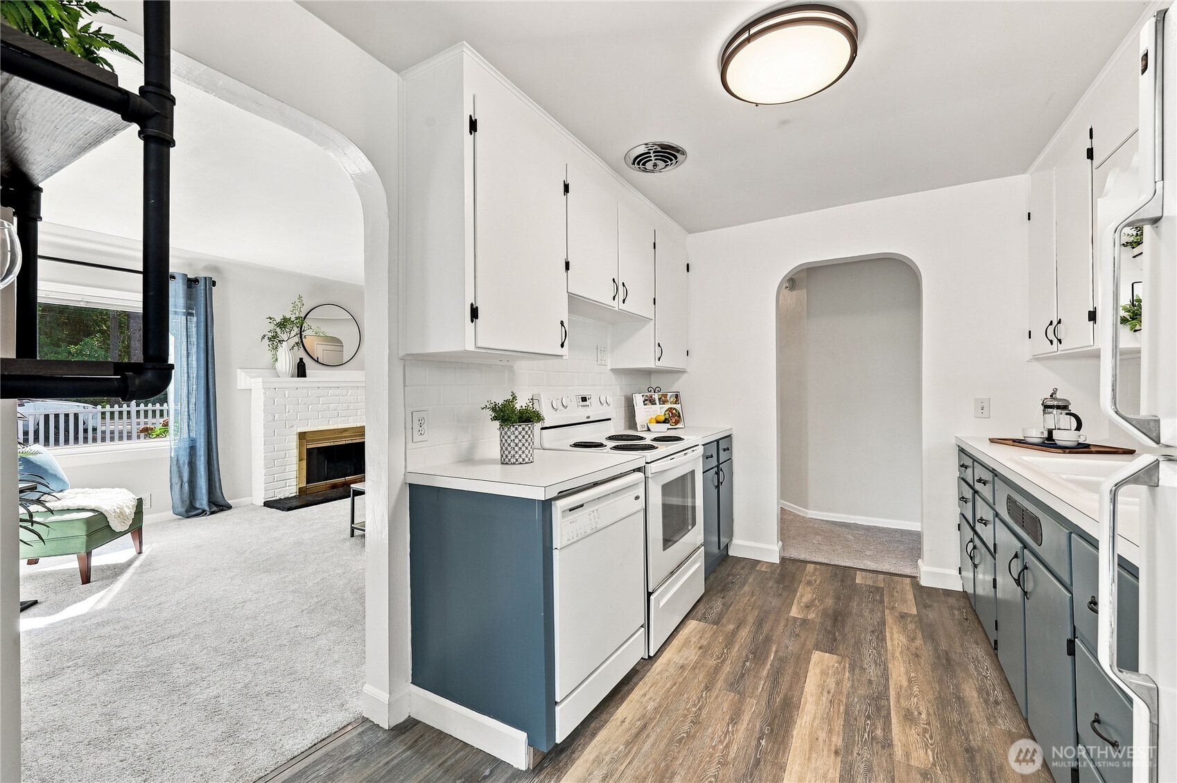13087 Central Valley Road Property Photo 7