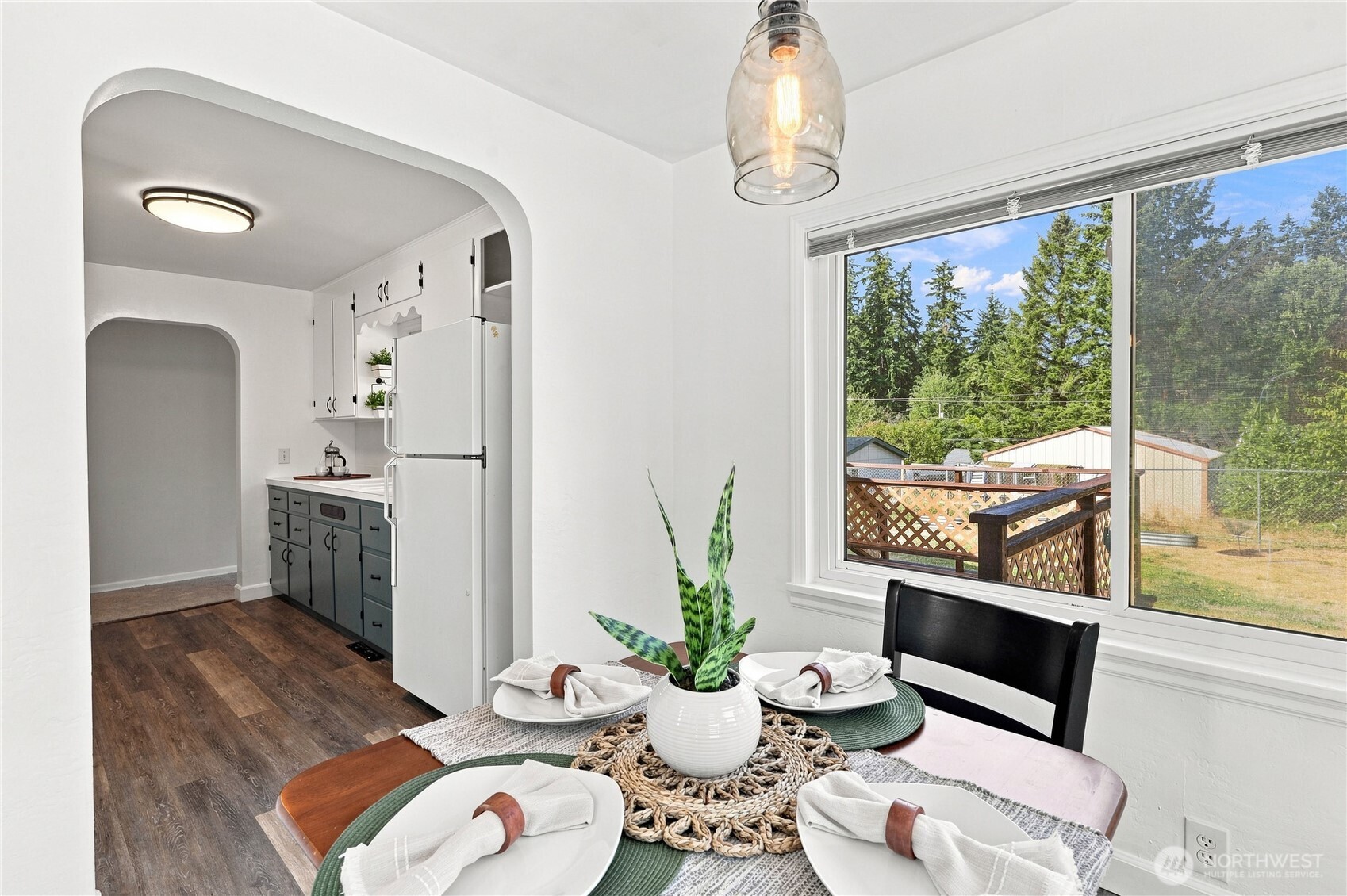 13087 Central Valley Road Property Photo 11