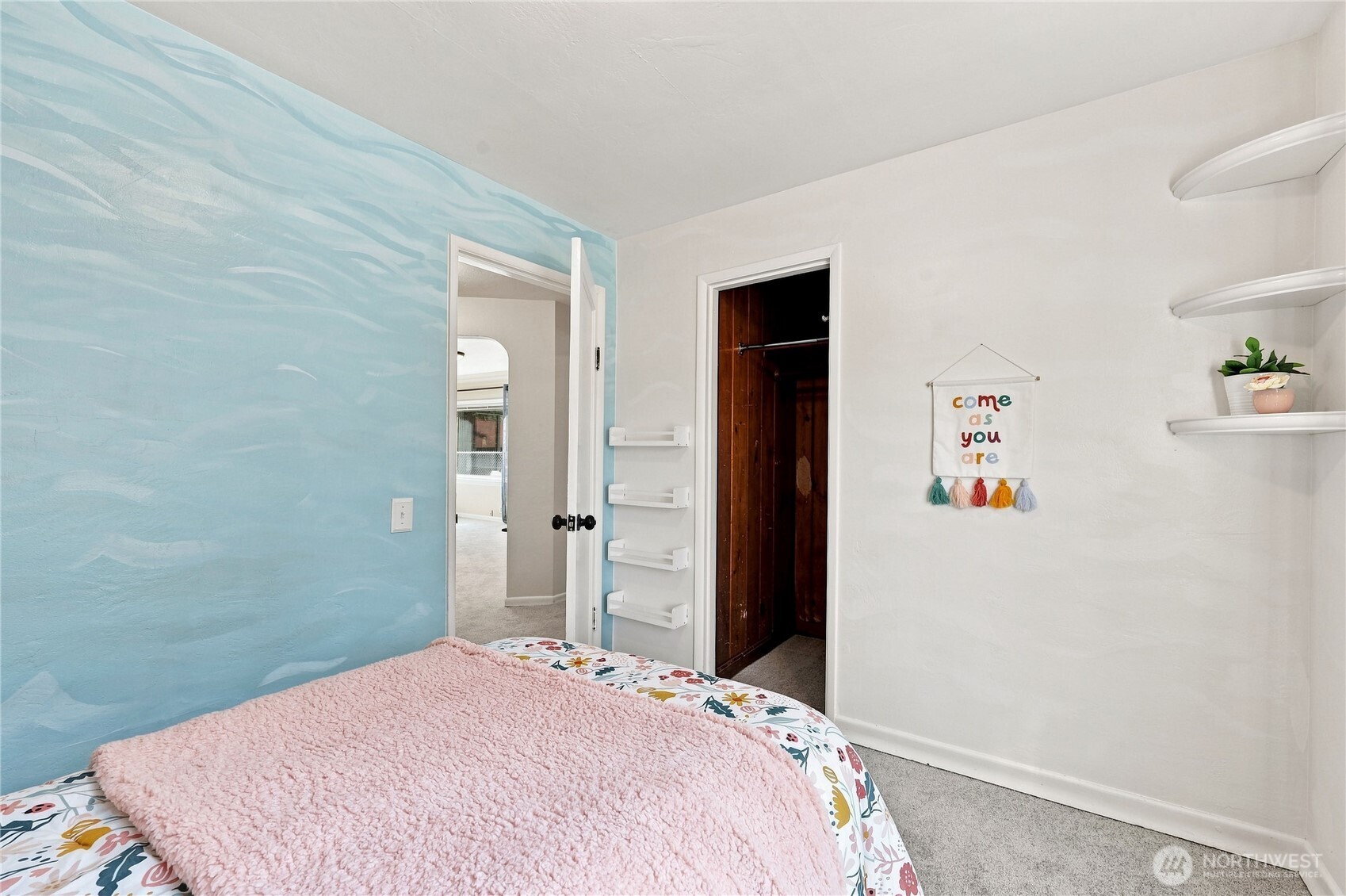 13087 Central Valley Road Property Photo 18