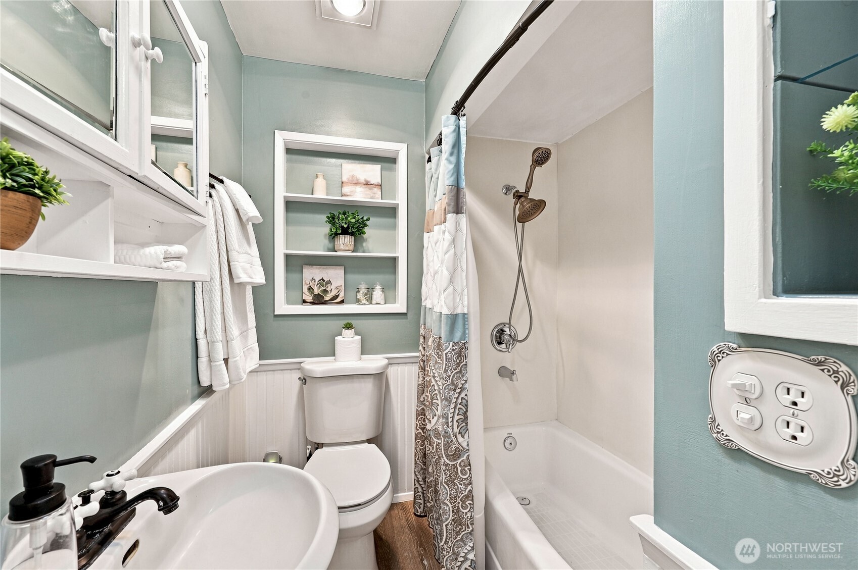 13087 Central Valley Road Property Photo 20