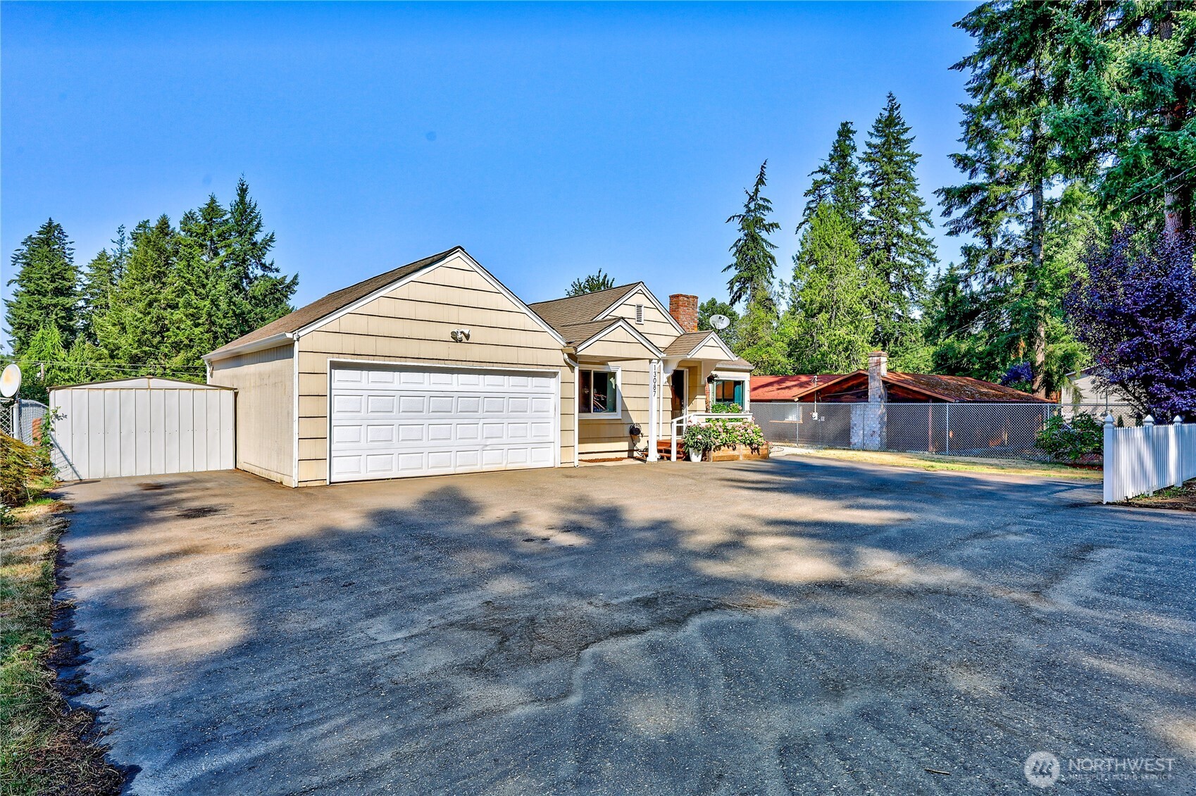 13087 Central Valley Road Property Photo 33