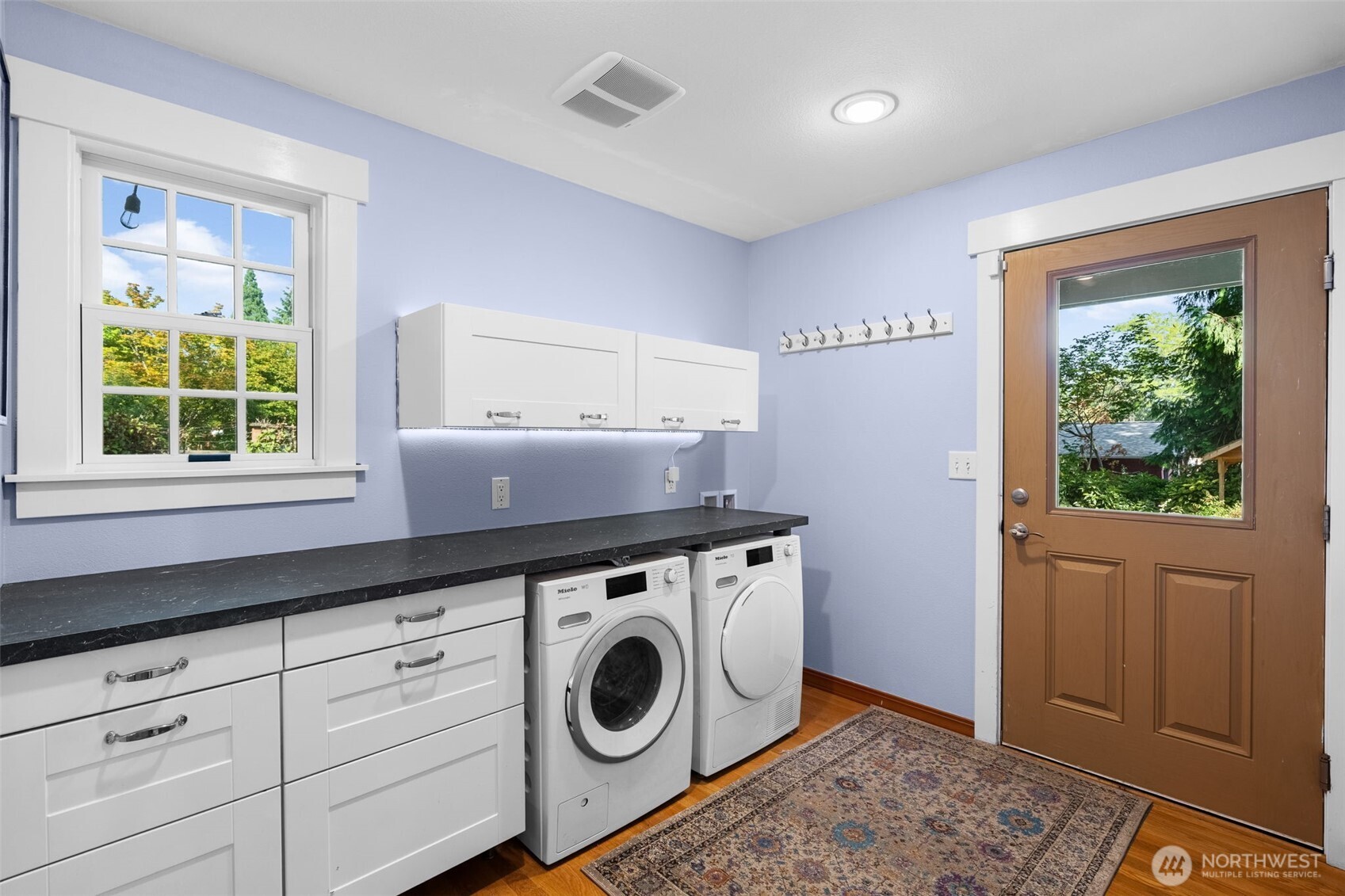 1867 Gossard St Property Photo 25