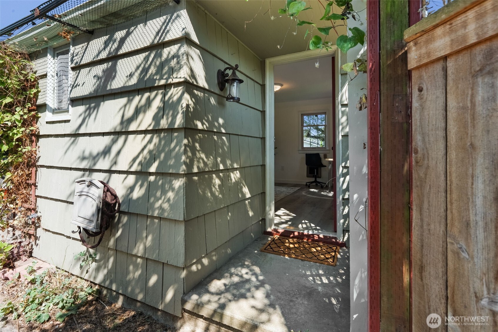 1867 Gossard St Property Photo 38