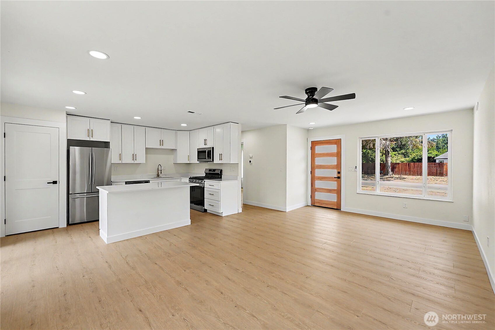 3610 Branson Dr Property Photo 6
