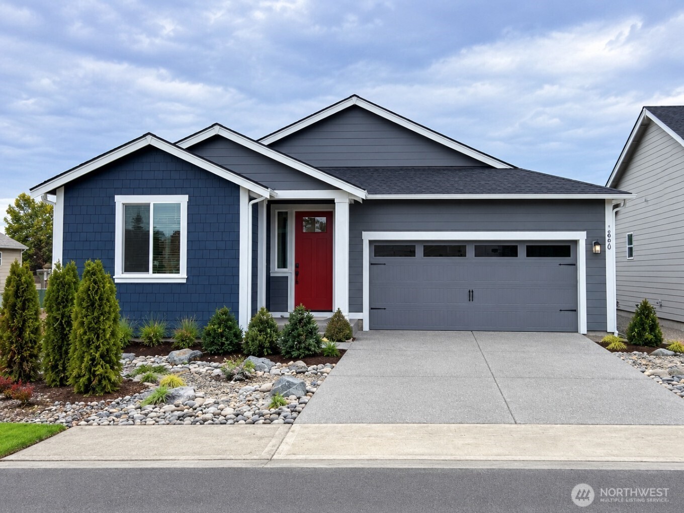 688 Sunbeam Drive Property Photo 1