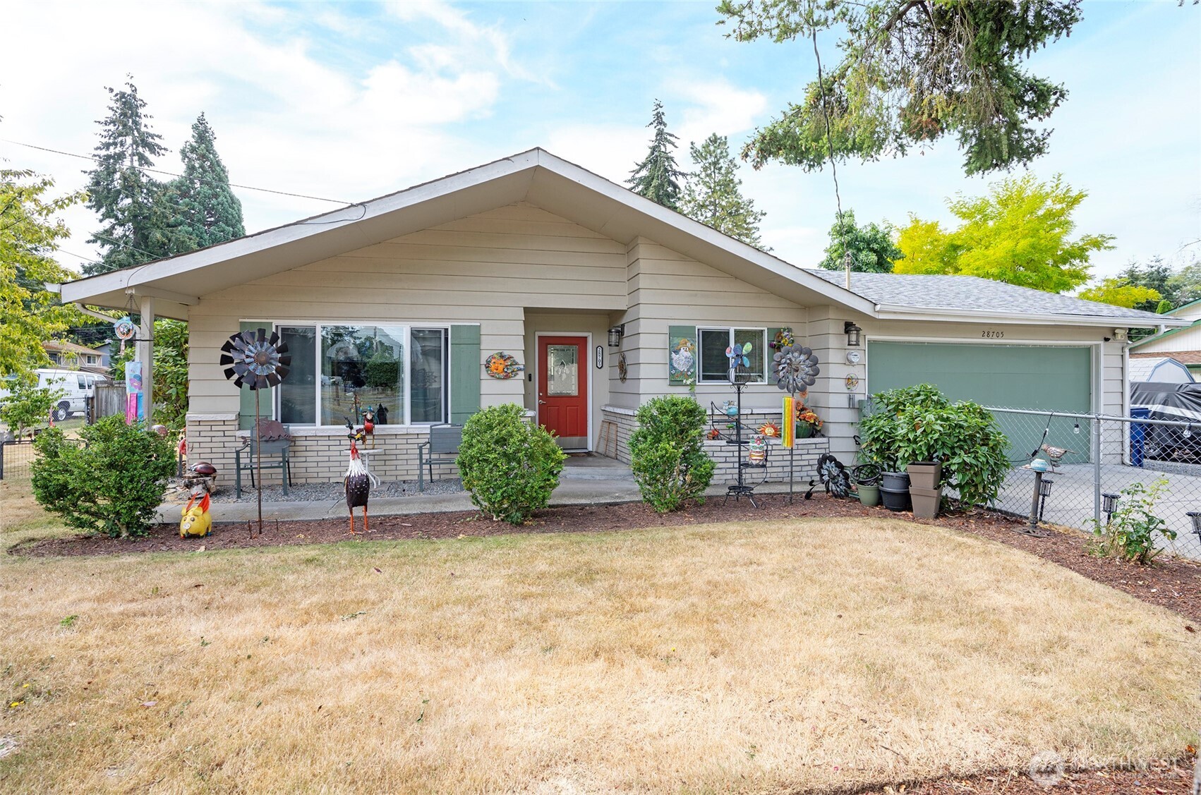 28705 14th Avenue Property Photo 3