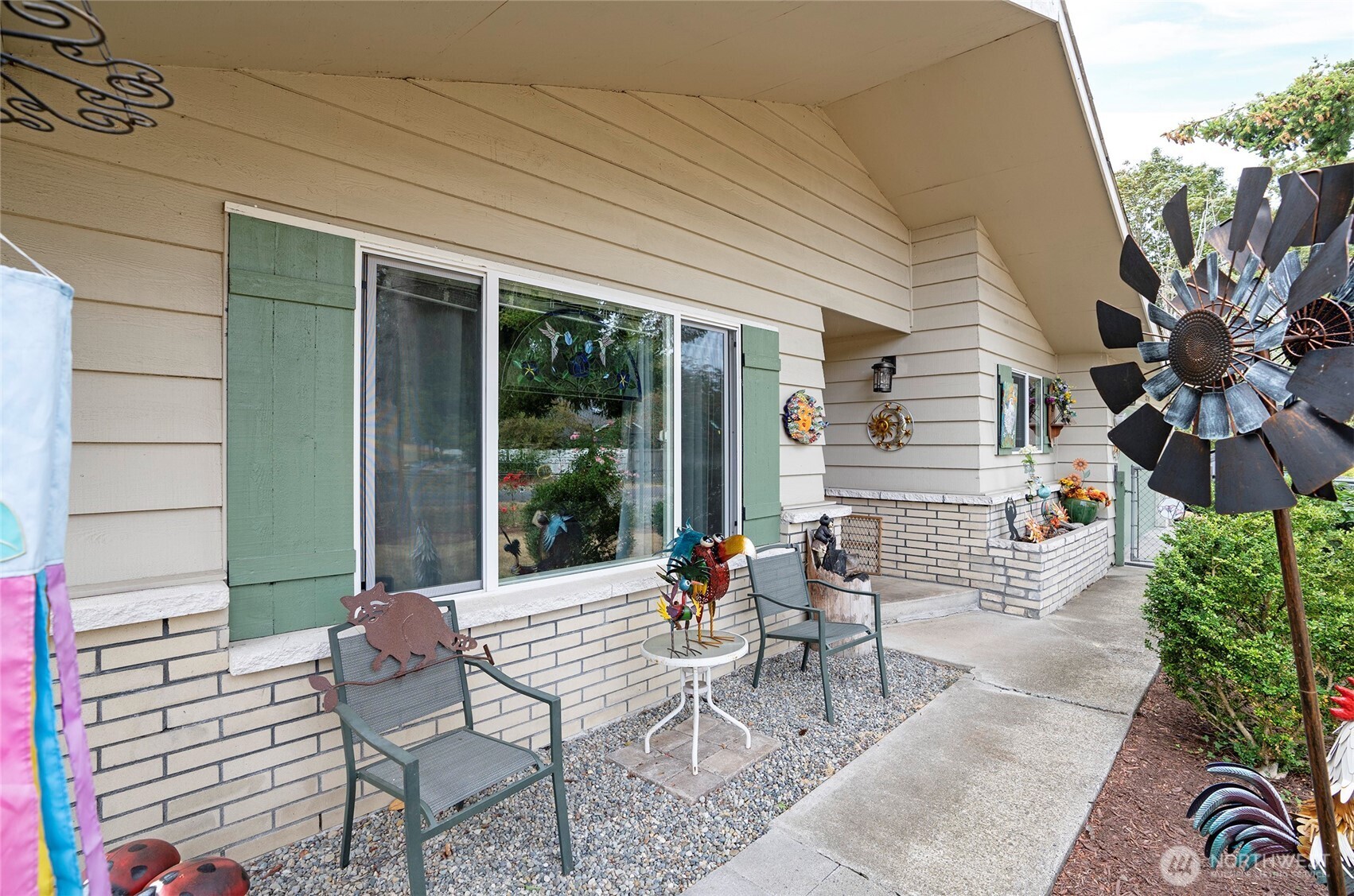 28705 14th Avenue Property Photo 4