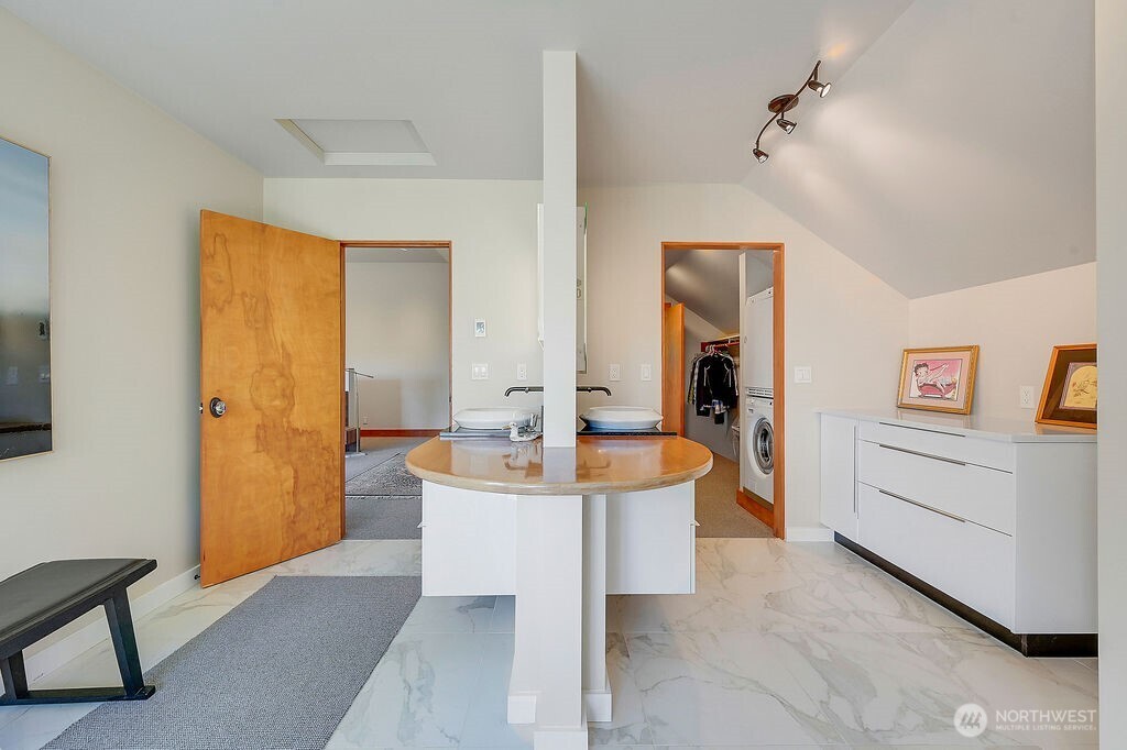 2021 Walnut Street Property Photo 31