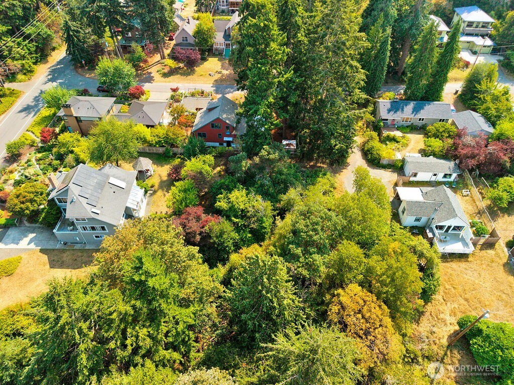 2021 Walnut Street Property Photo 36