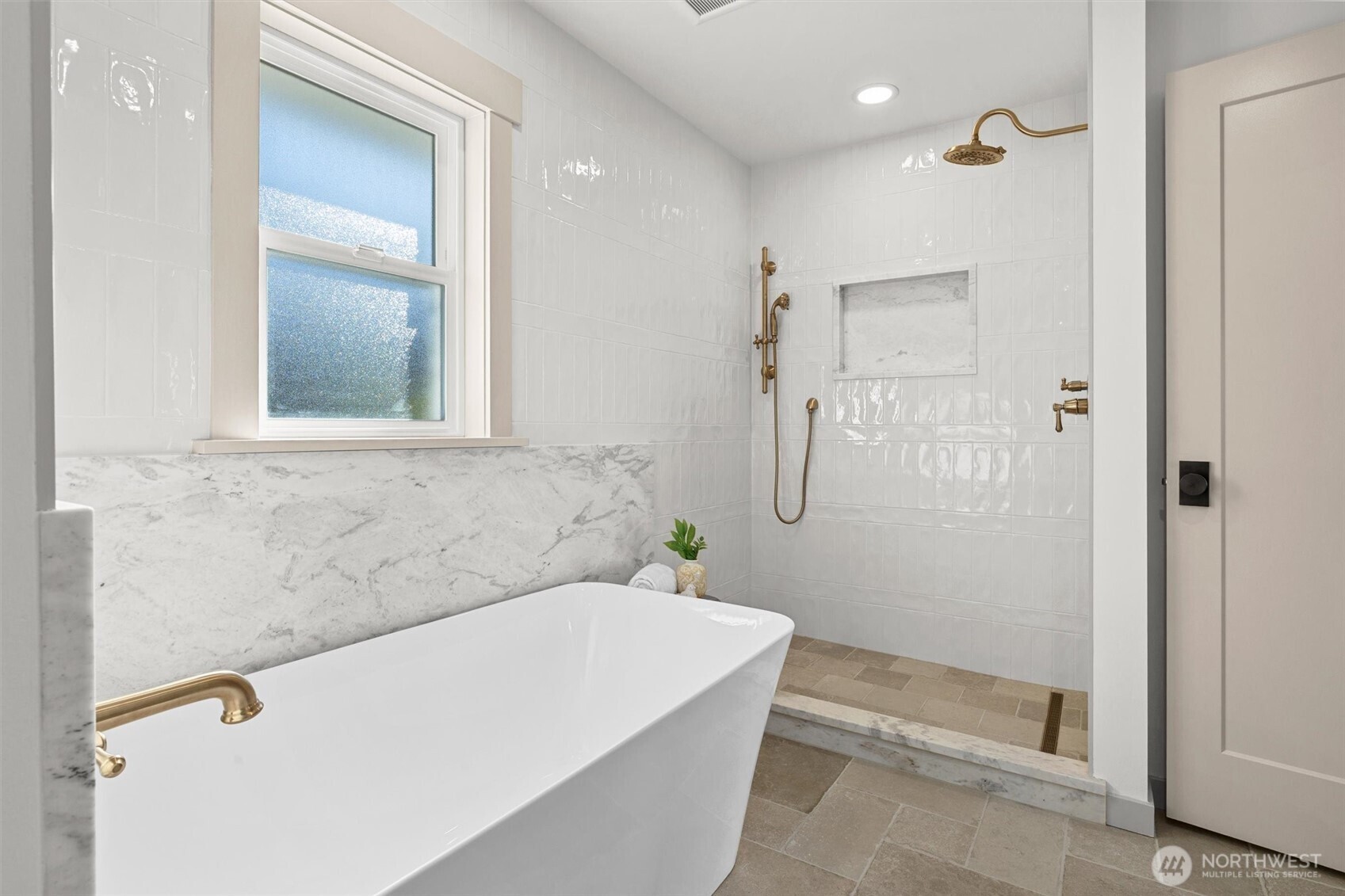 9813 Moran Road Property Photo 24