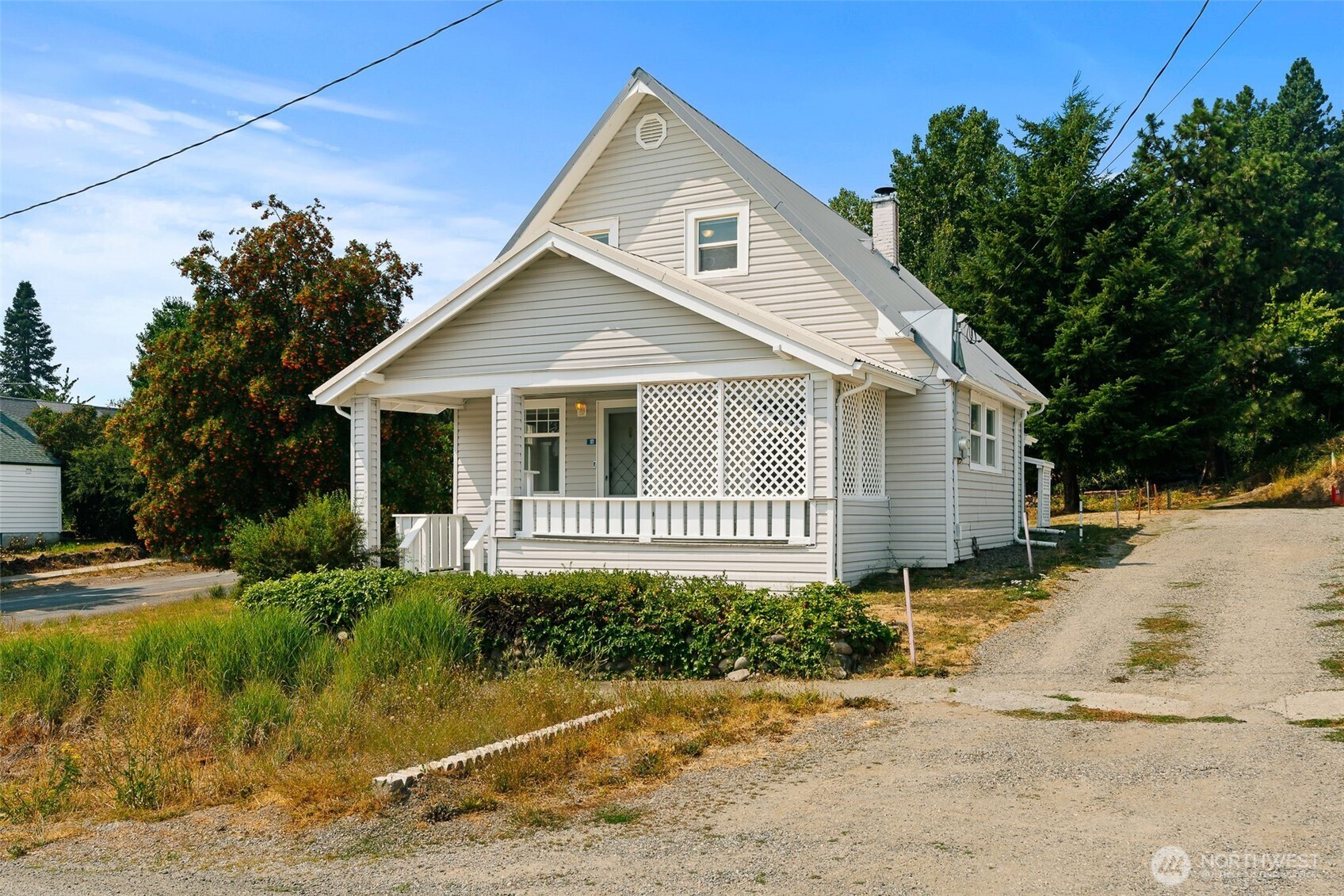 101 E Utah Avenue Property Photo 3