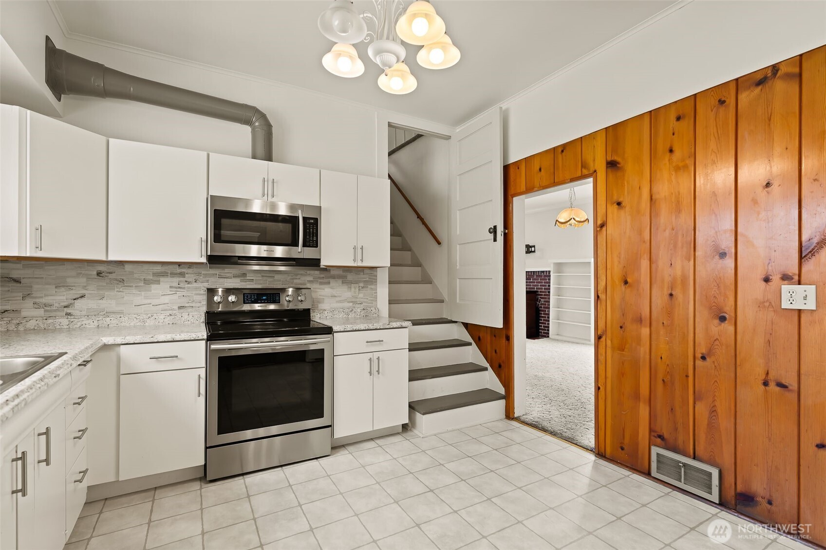 101 E Utah Avenue Property Photo 11