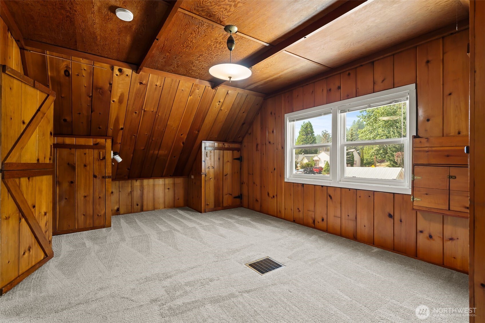 101 E Utah Avenue Property Photo 21