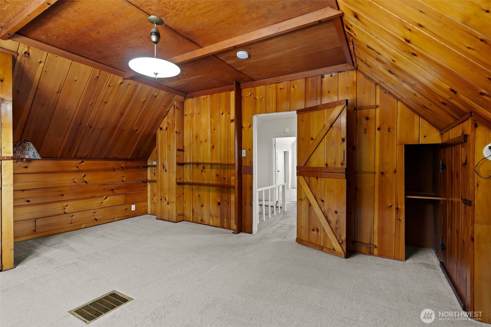 101 E Utah Avenue Property Photo 22