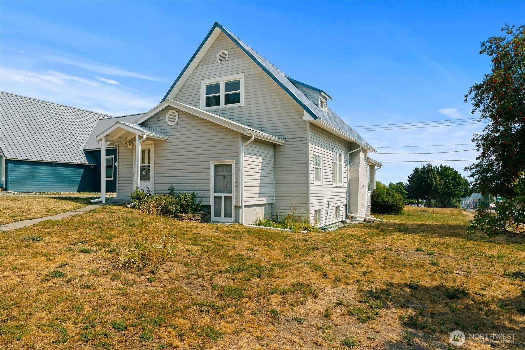 101 E Utah Avenue Property Photo 26
