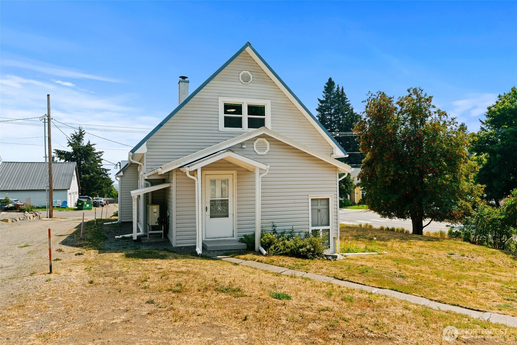 101 E Utah Avenue Property Photo 27