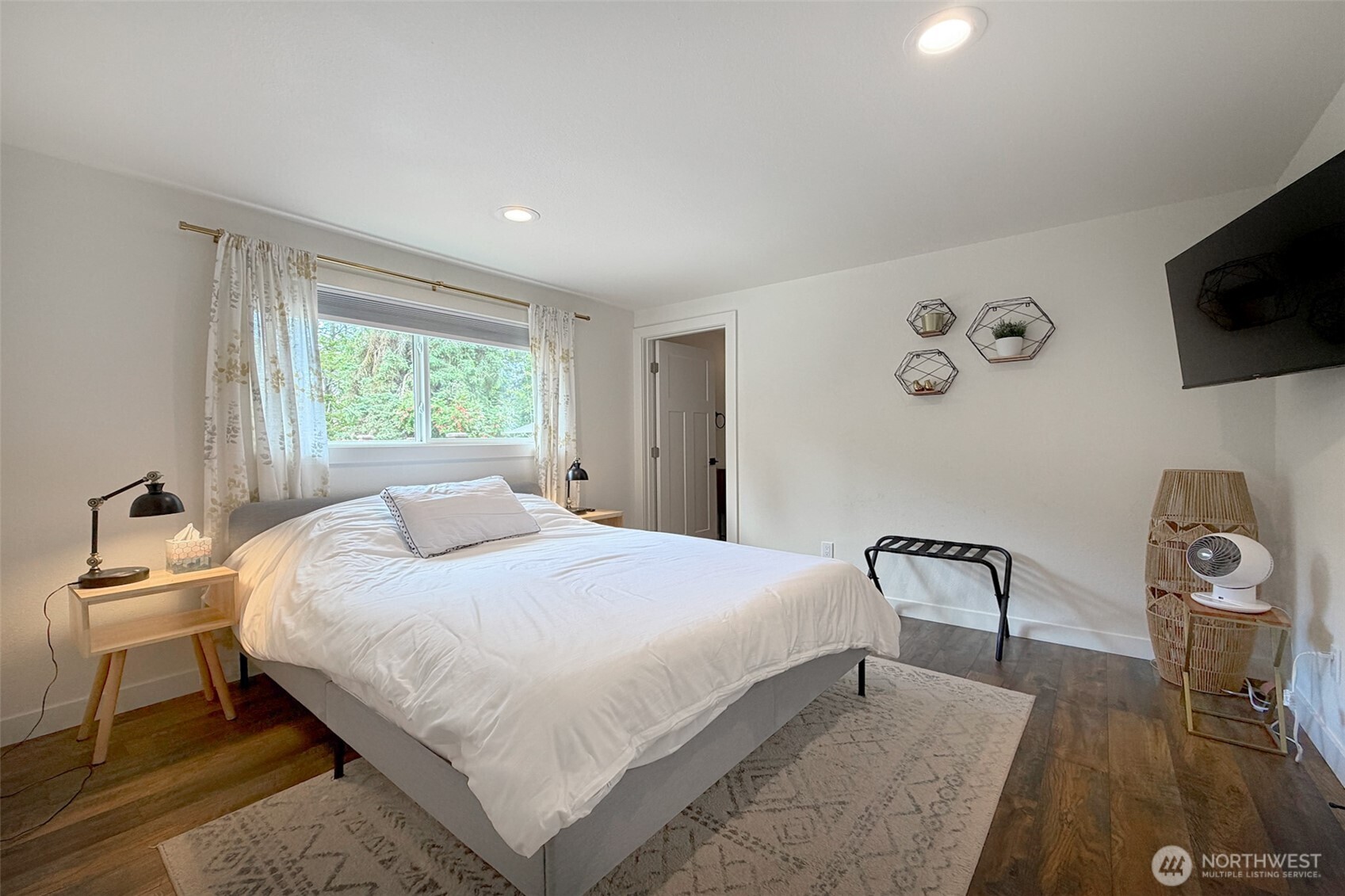 11310 5th Avenue Property Photo 6